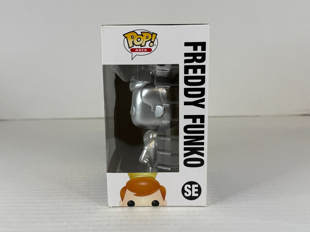 Funko POP Vinyl - Asia - Freddy Funko - Guan Yu SE - SC 2021 Silver Chrome [2]