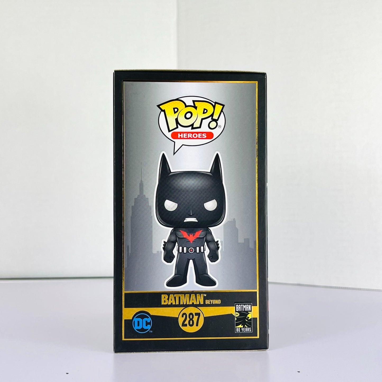 Funko POP Vinyl - Heroes - Batman 80 Years - Batman Beyond - #287 Chrome