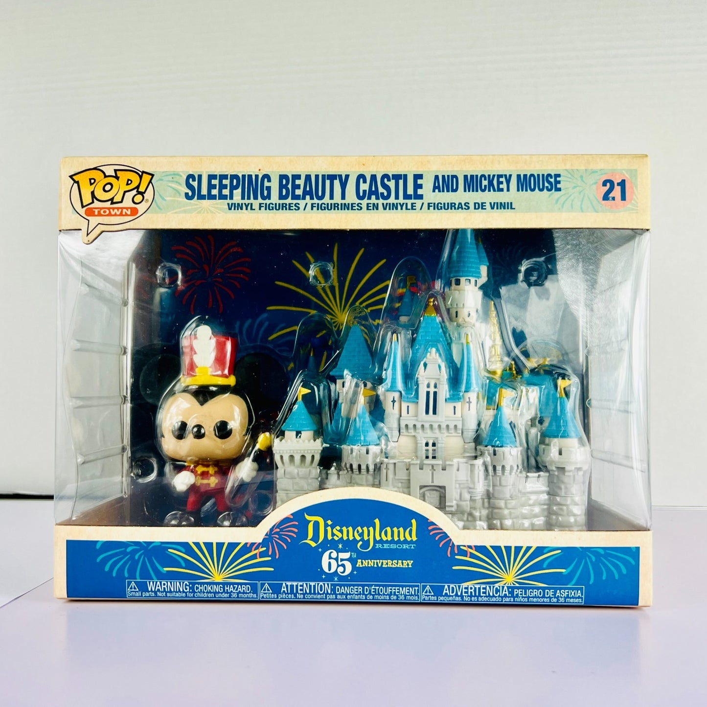 Funko POP! Vinyl - Town - Disney - Sleeping Beauty Castle and Mickey Mouse #21