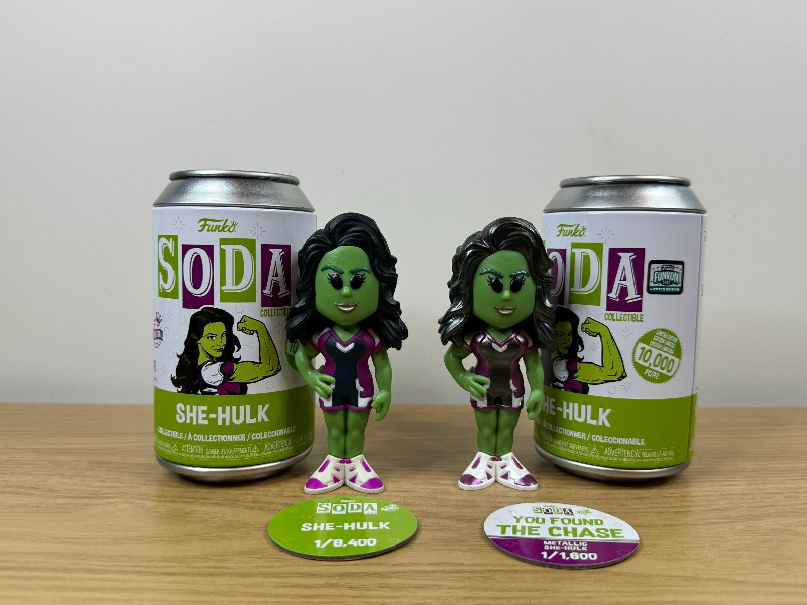 Funko POP Soda - Marvel - She-Hulk - Common and Chase Set - 10000 Piece
