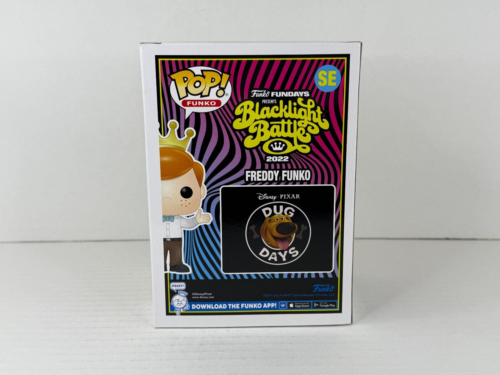 Funko POP Vinyl - Funko - Freddy Funko as Russell - 4000 Pcs Blacklight Battle