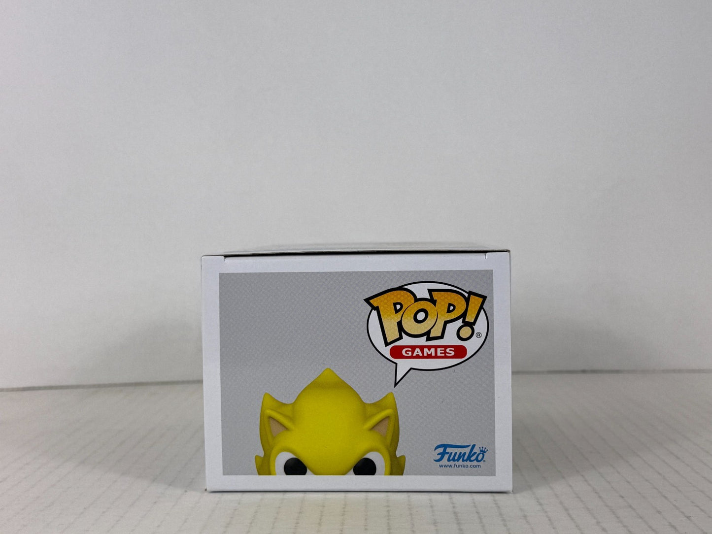 Funko POP Vinyl - Games - Sonic The Hedgehog - Super Sonic - #923