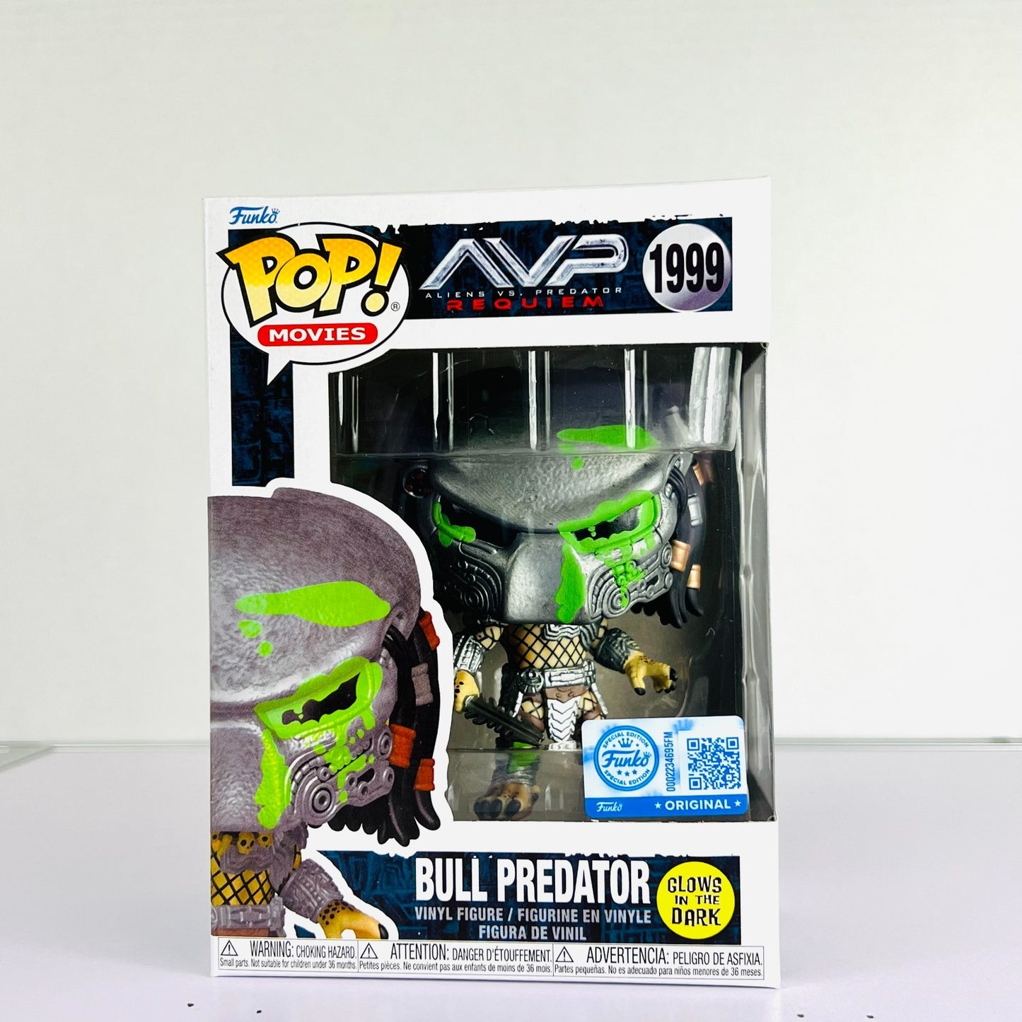 Funko POP Vinyl - Movies - Alien vs. Predator AVP - Bull Predator - #1999 GITD