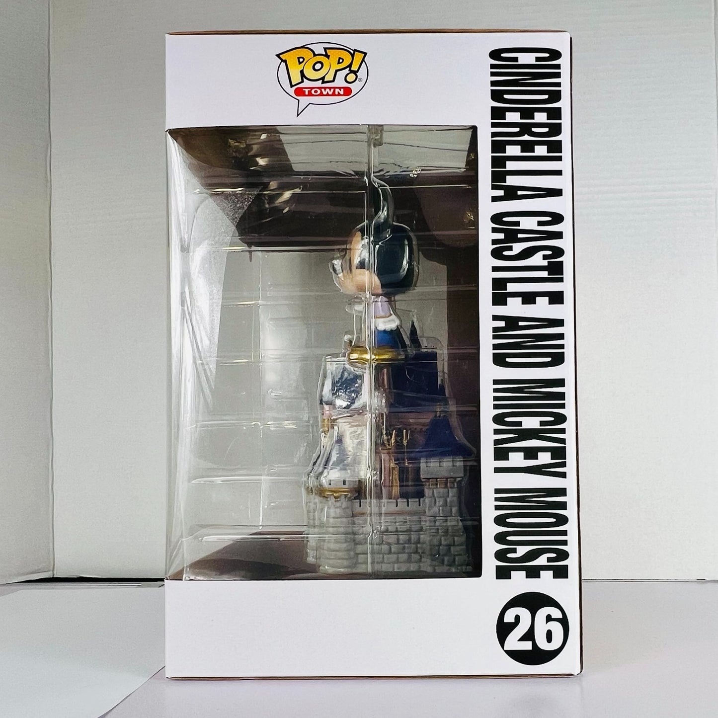 Funko POP! Vinyl - Town - Disney 50 - Cinderella Castle And Micky Mouse #26