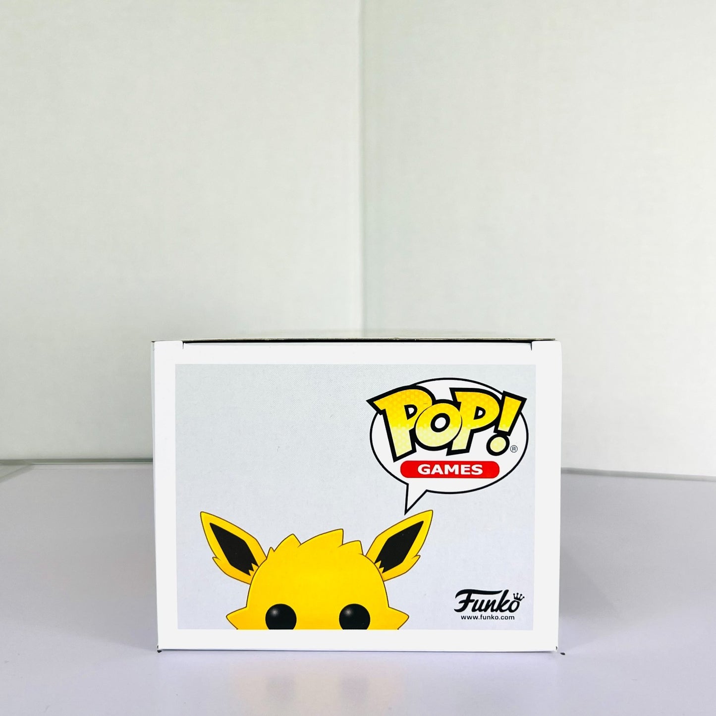 Funko POP Vinyl - Games - Pokemon - Jolteon - #628 Diamond Wonder Con