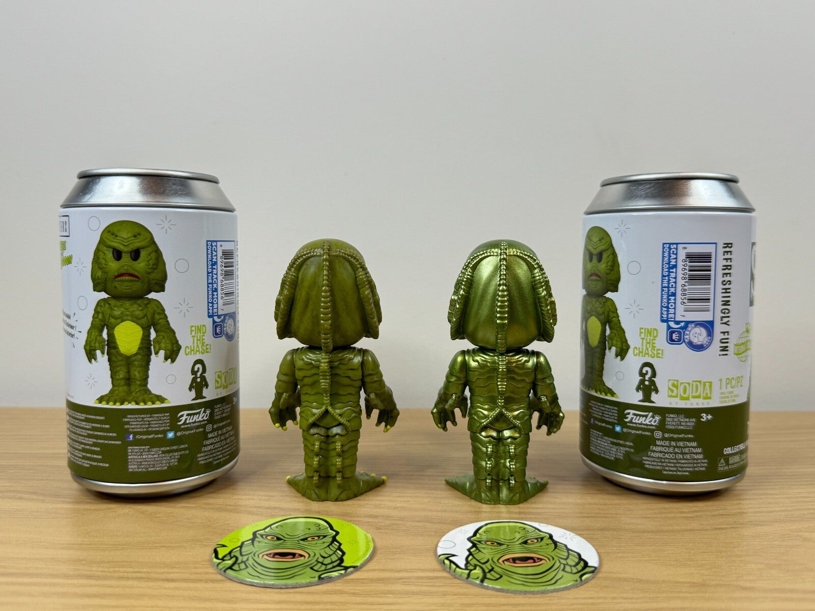 Funko POP Soda - Creature From The Black Lagoon Common and Chase Set 7500 Piece