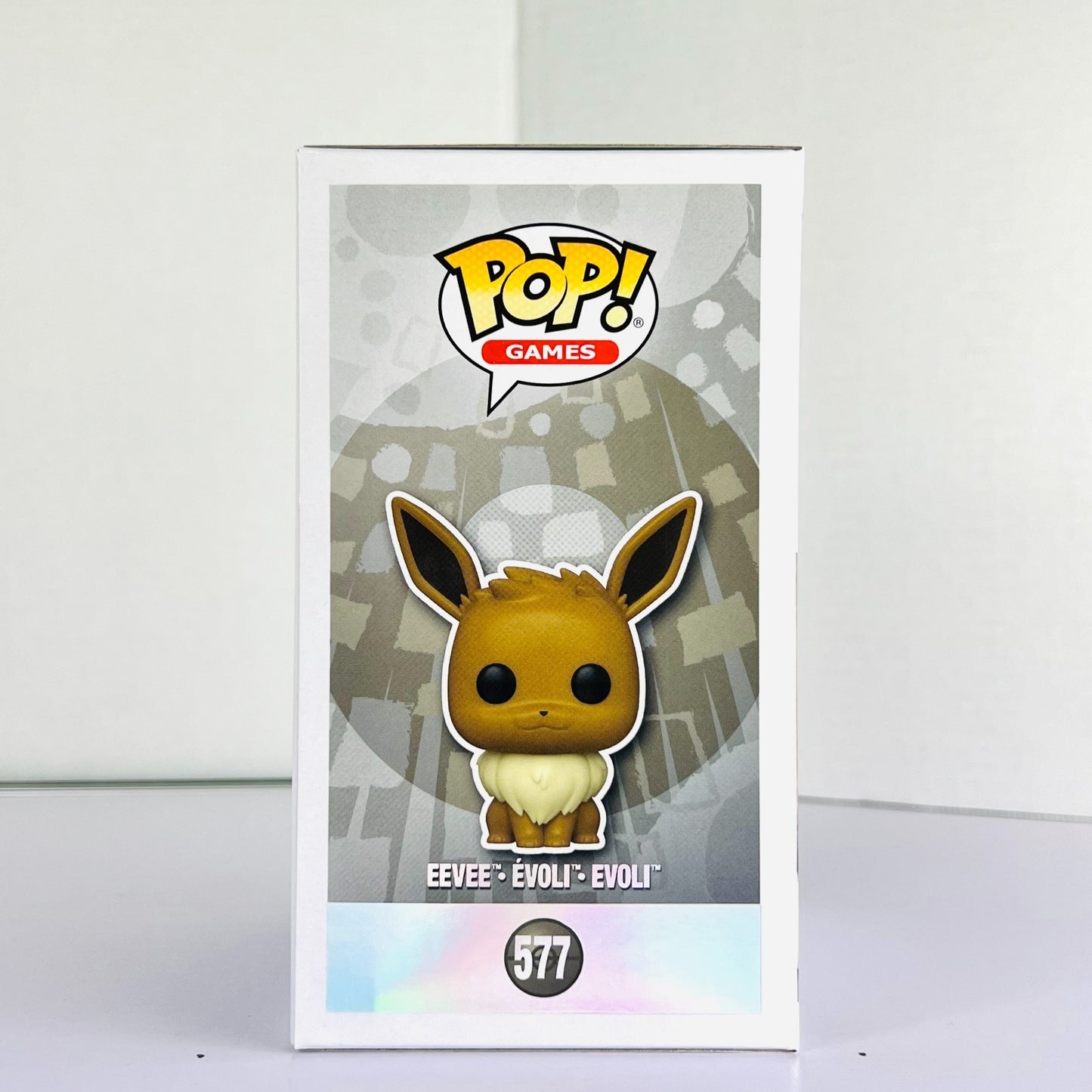 Funko POP Vinyl - Games - Pokemon - Eevee - #577 Pearlescent Pokemon Center [1]