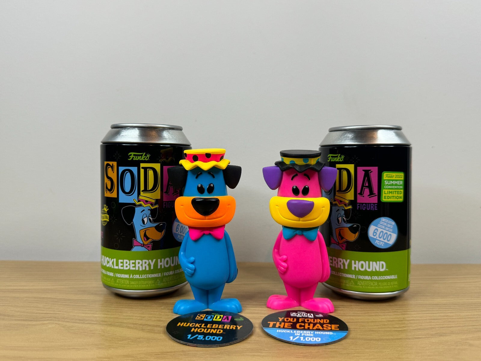 Funko POP Soda - Huckleberry Hound Blacklight Common and Chase Set - 6000 Piece