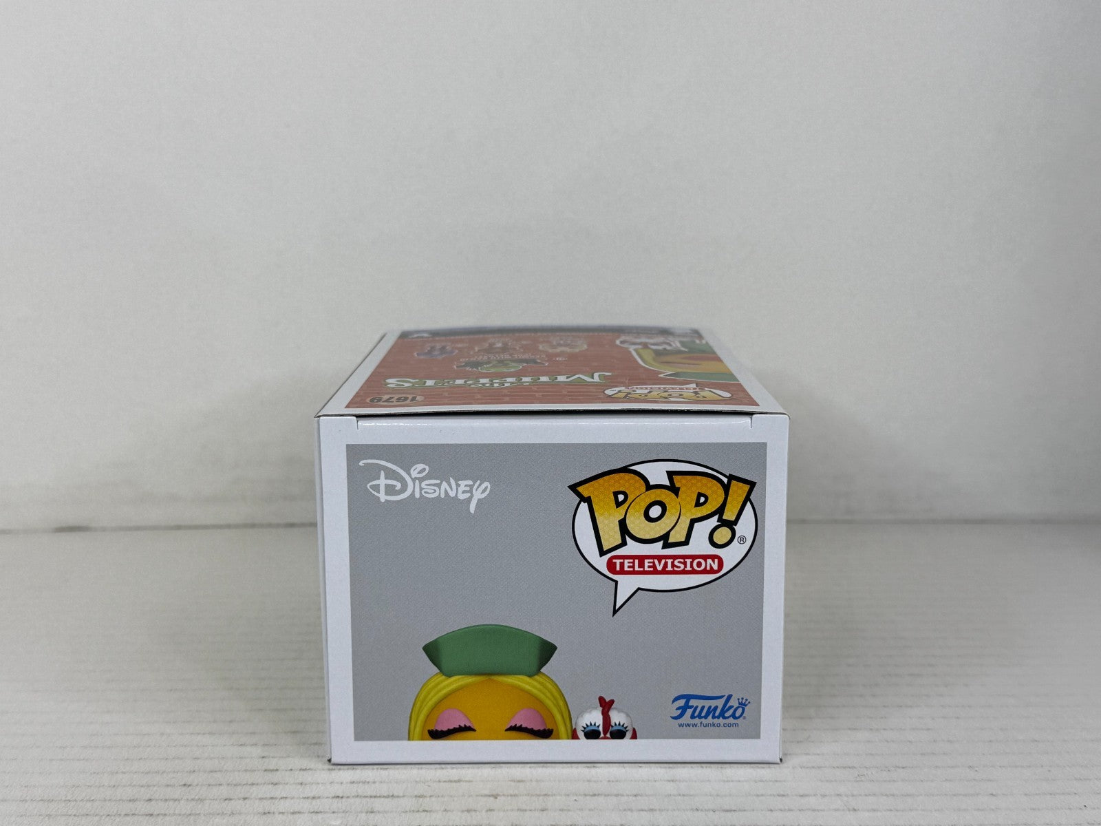Funko POP Vinyl - Television - The Muppets - Janice With Chicken - #1679