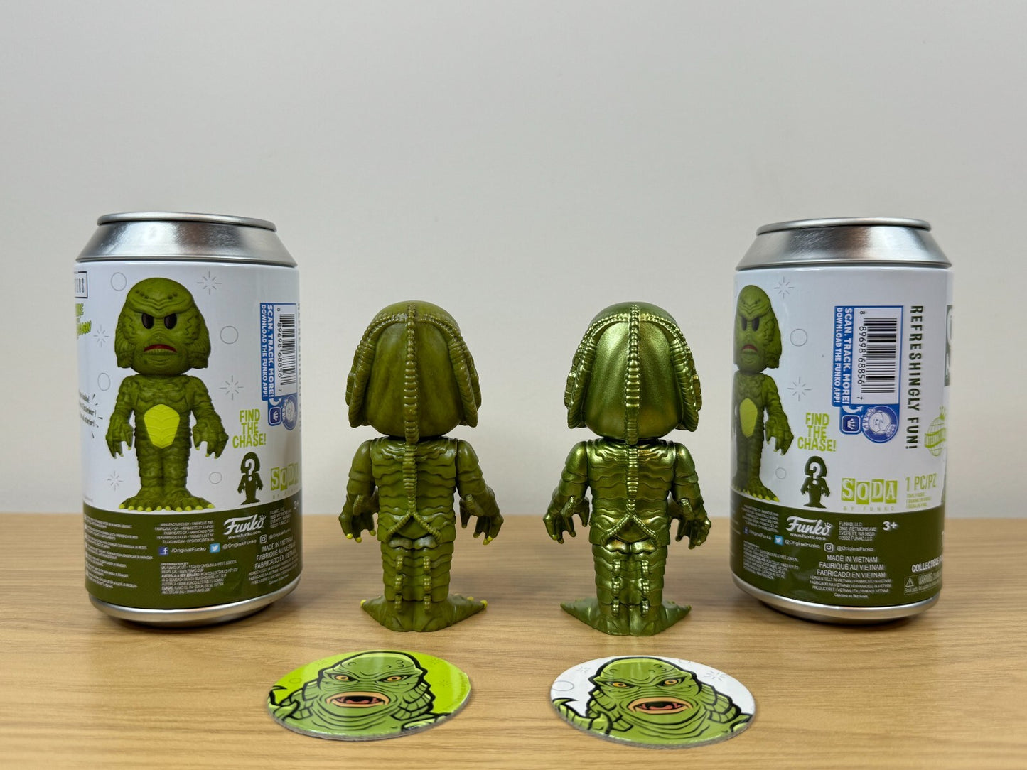 Funko POP Soda - Creature From The Black Lagoon Common and Chase Set 7500 Piece