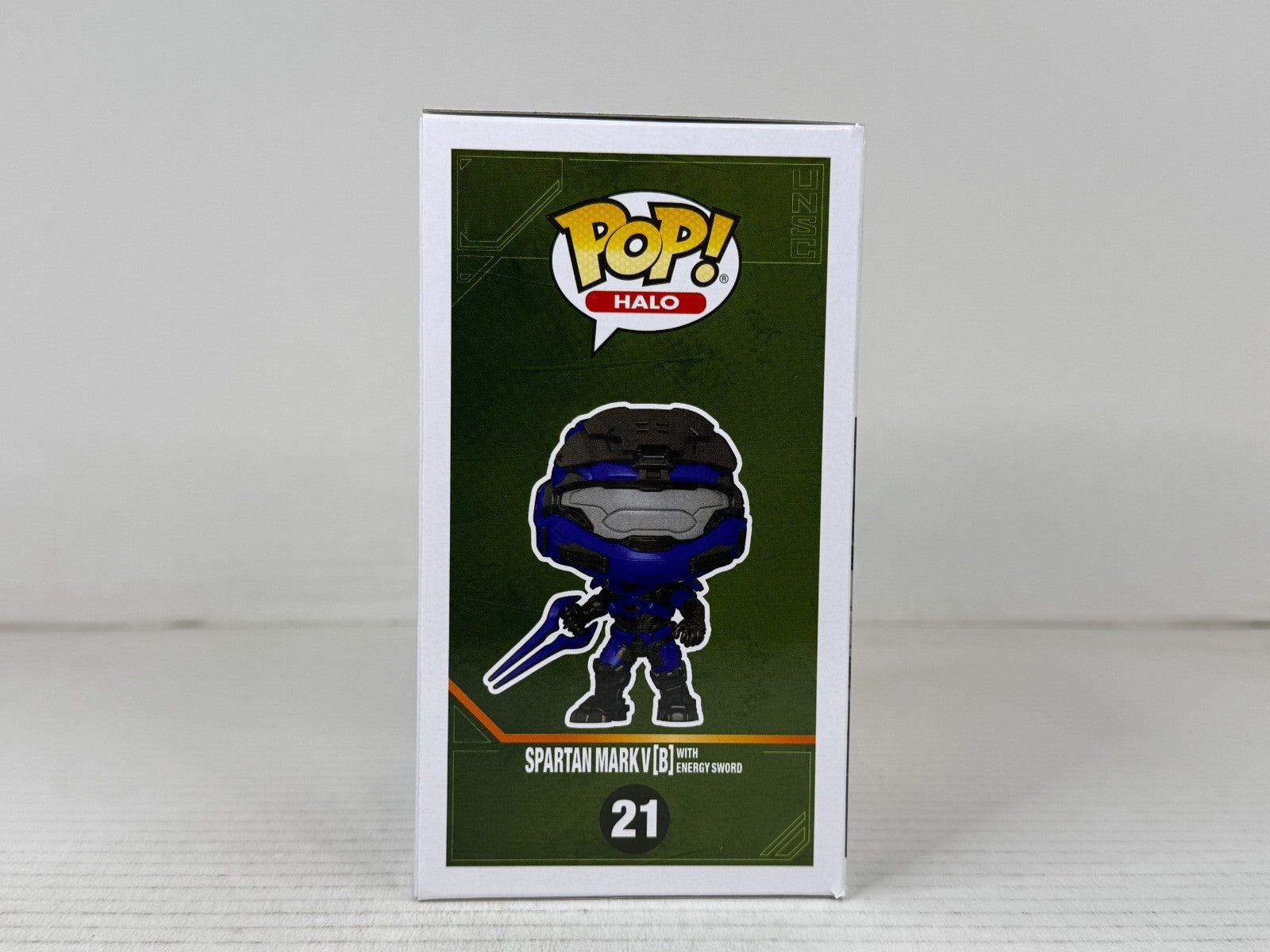 Funko POP Vinyl - Games - Halo - Spartan Mark V B With Energy Sword - #21 Chase