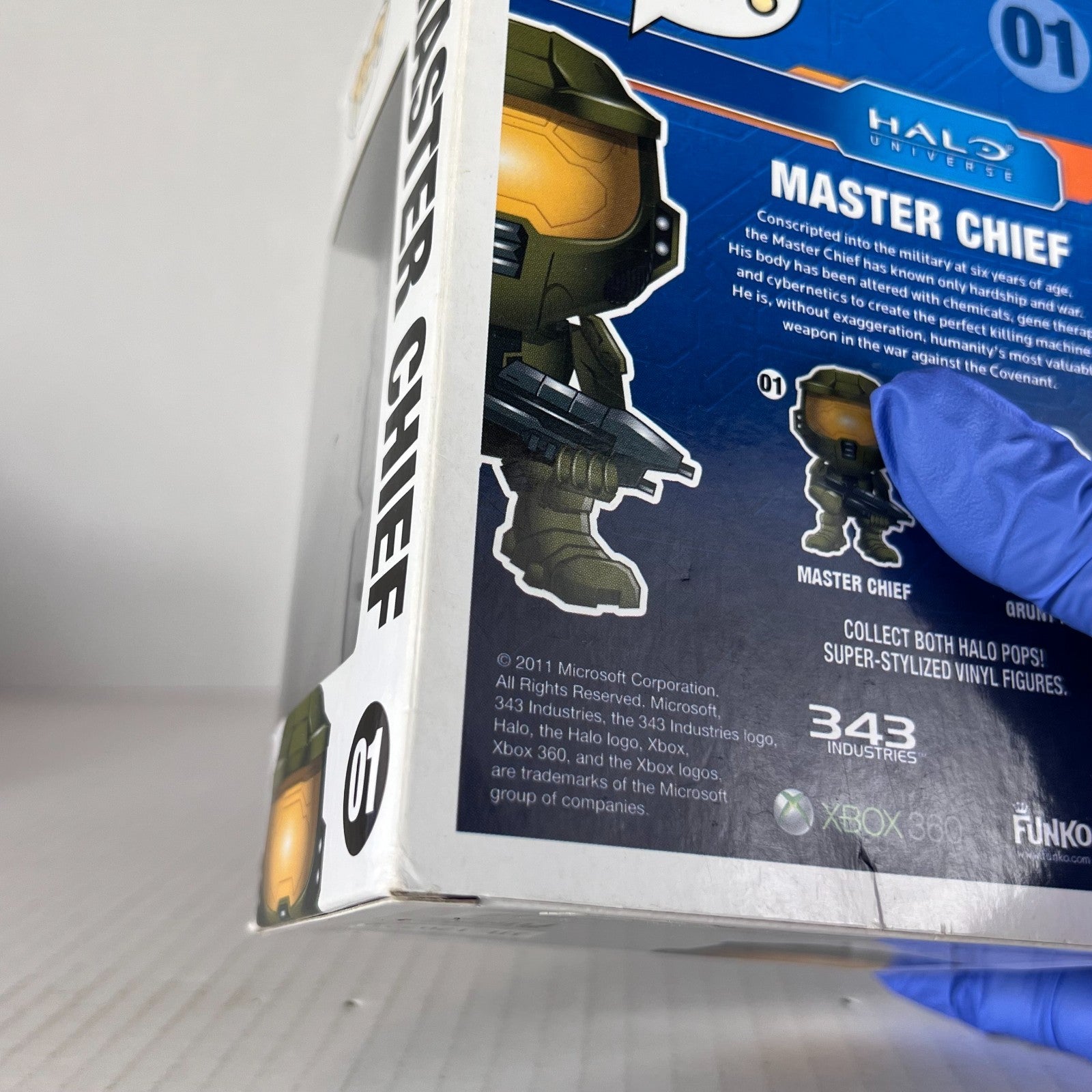 Funko POP Vinyl - HALO Universe - Master Chief Blue - #01 Barnes & Nobel