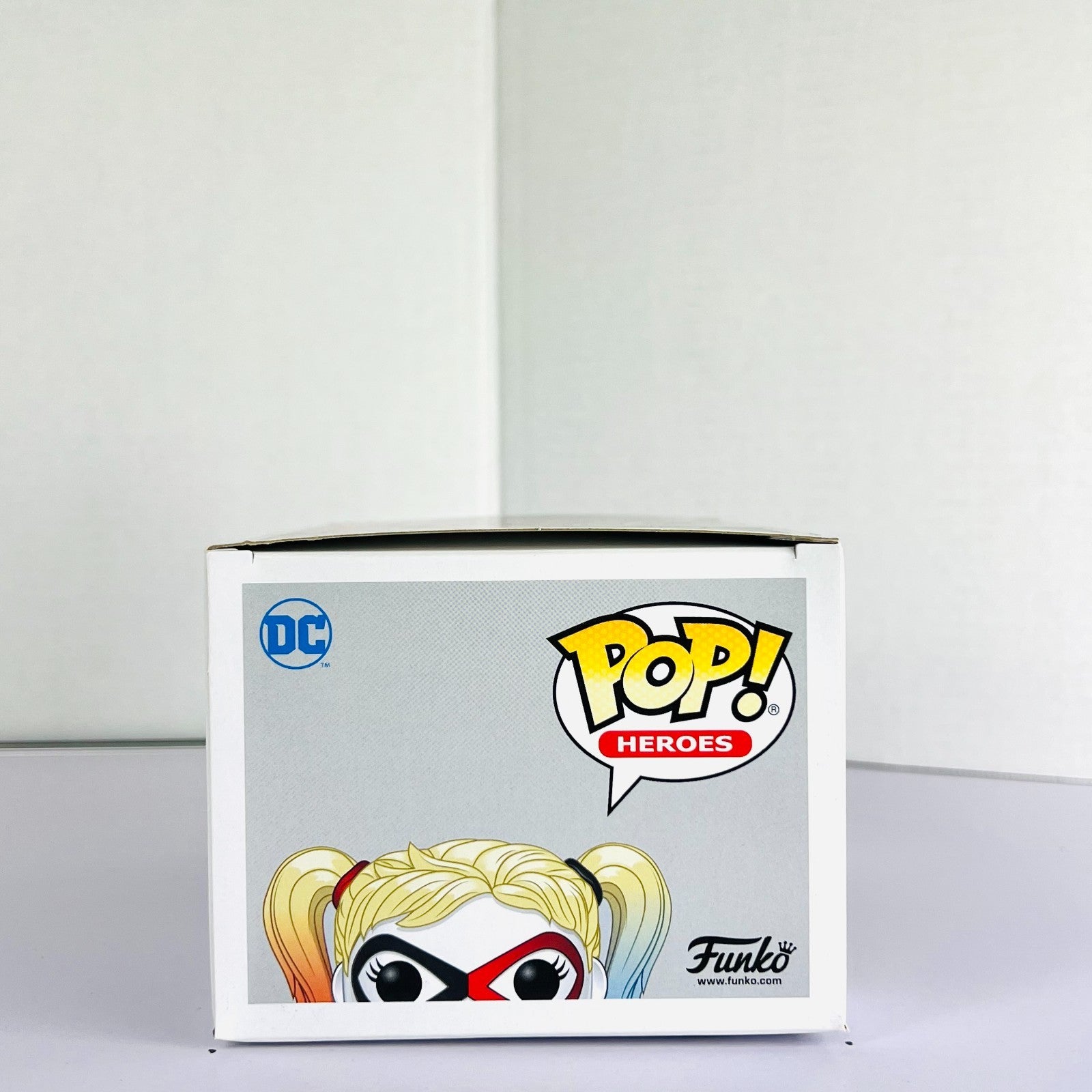 Funko POP Vinyl - Heroes - DC Super Heroes - Harley Quinn As Robin - #290 EMP