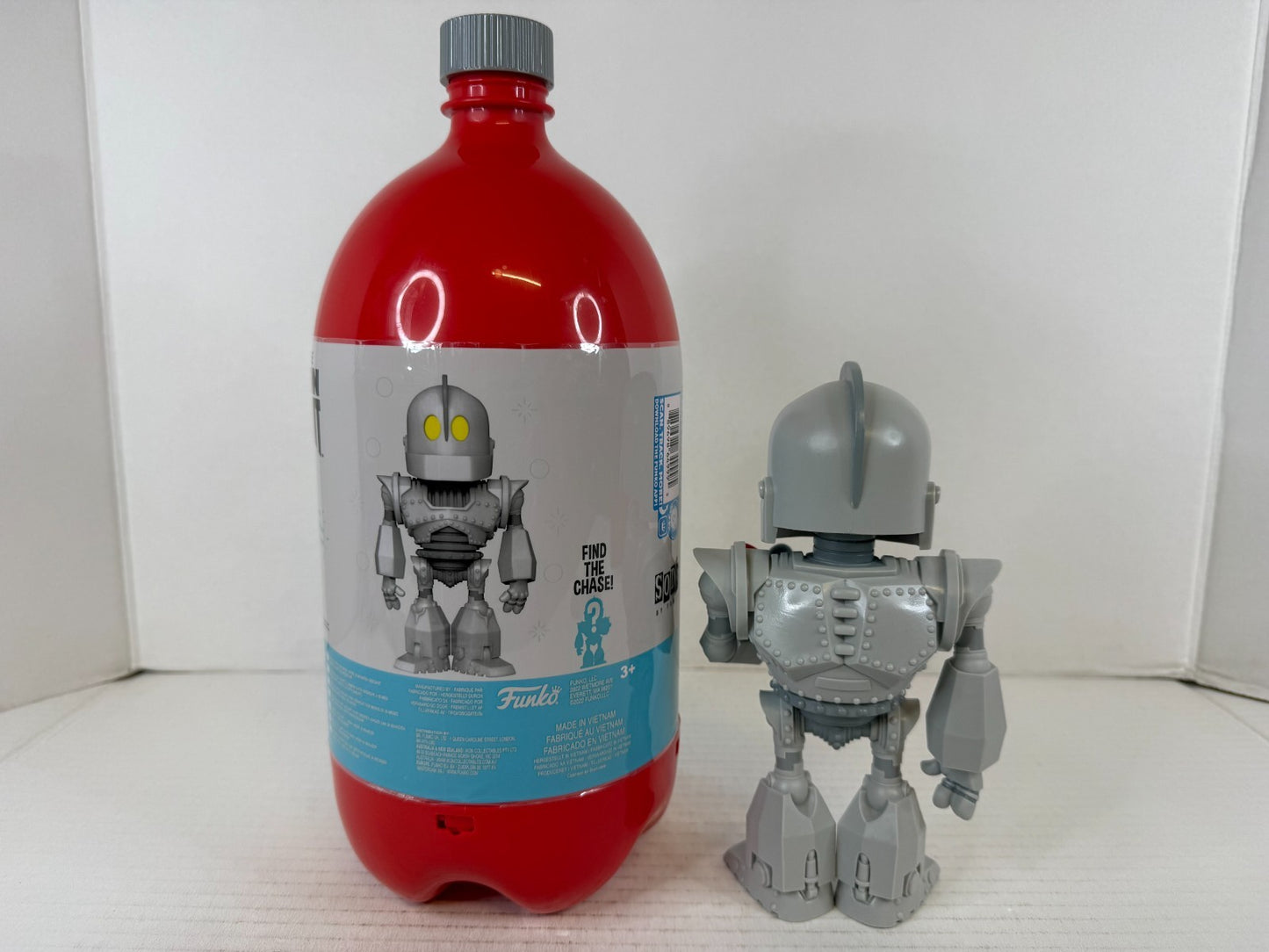 Funko POP Soda 3L - The Iron Giant With Hogarth - Chase - 6500 Pcs