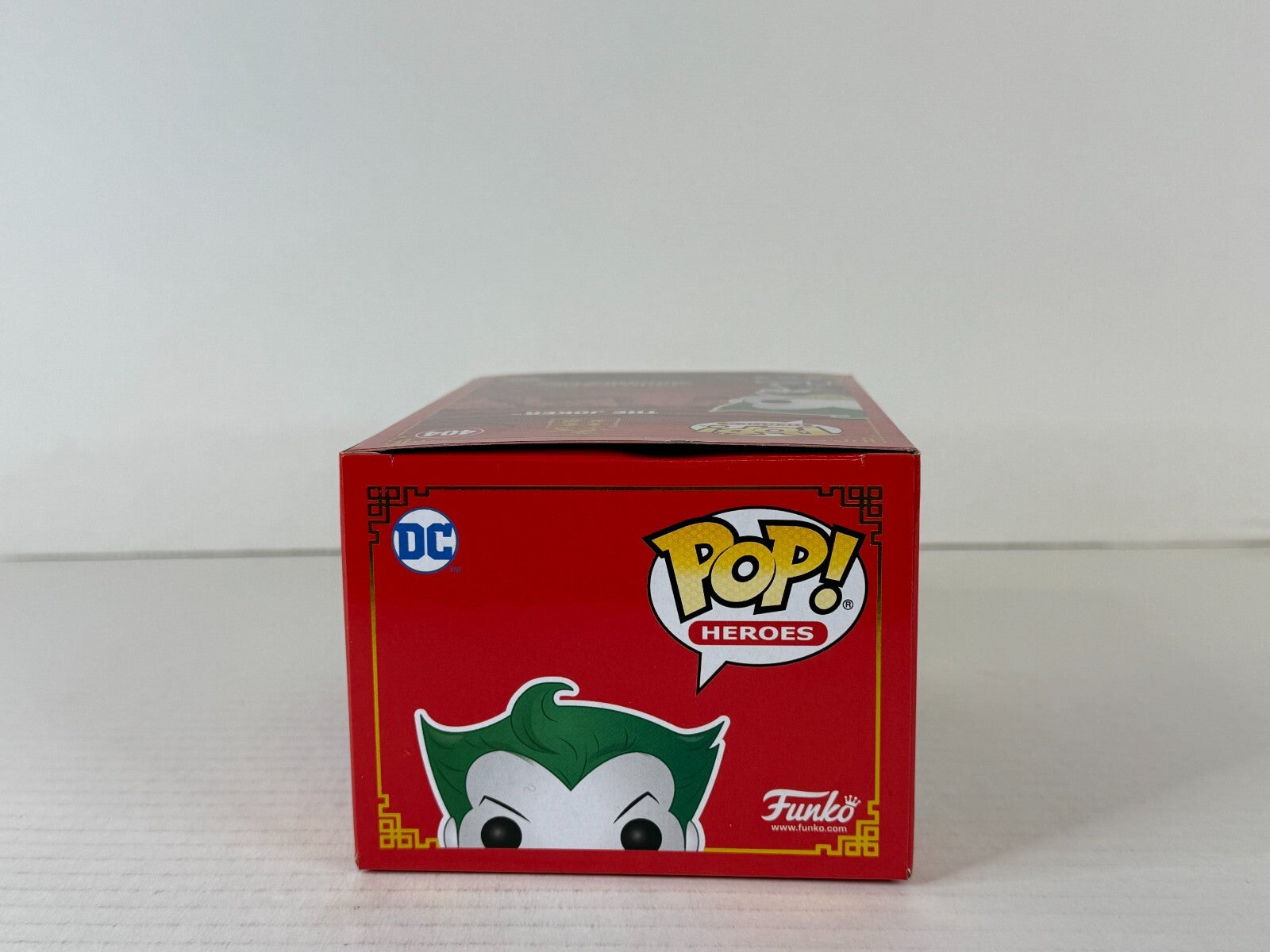 Funko POP Vinyl - Heroes - DC - The Joker - #404 Purple Metallic