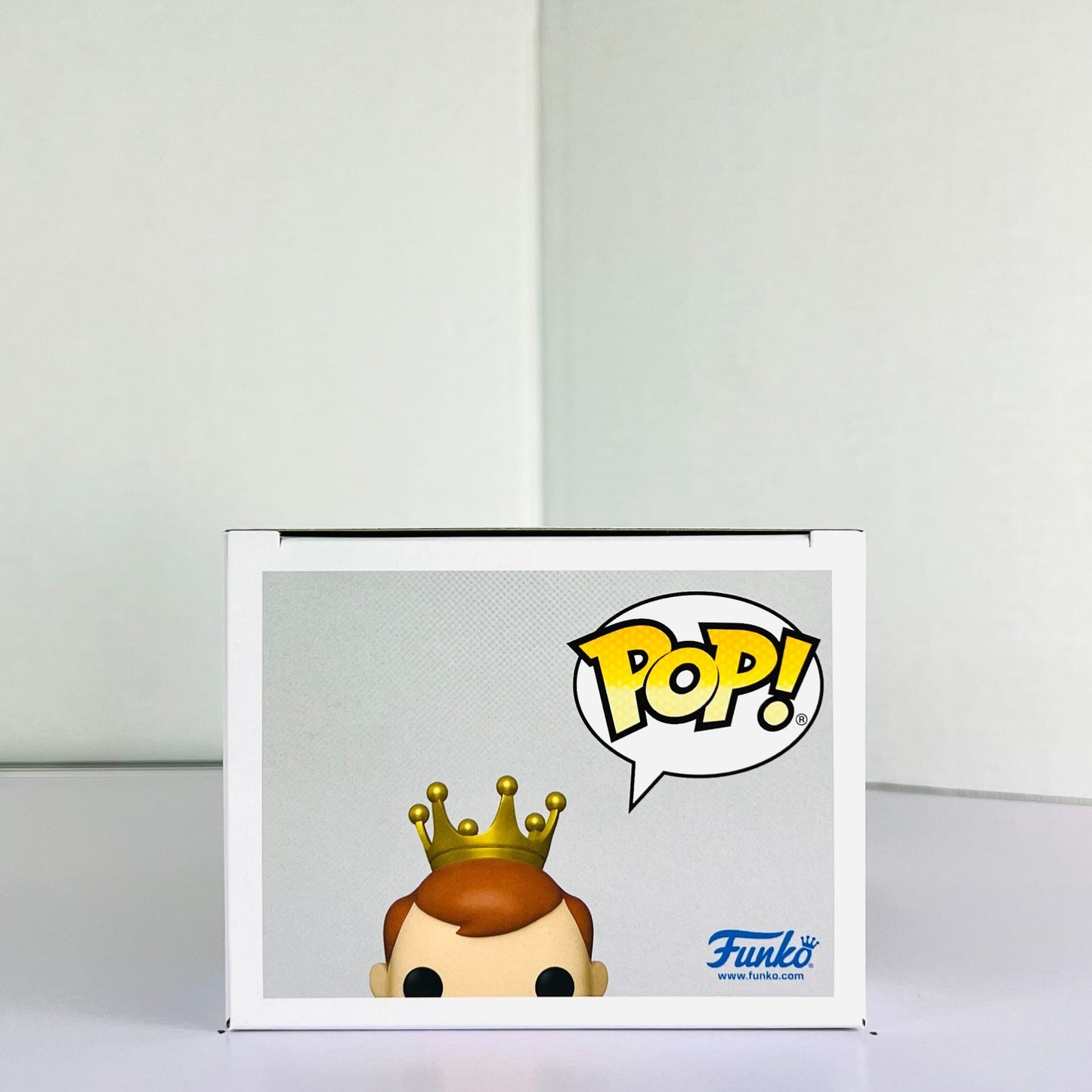 Funko POP Vinyl - Camp Fundays - Freddy Funko As Captain America 2000 Pcs