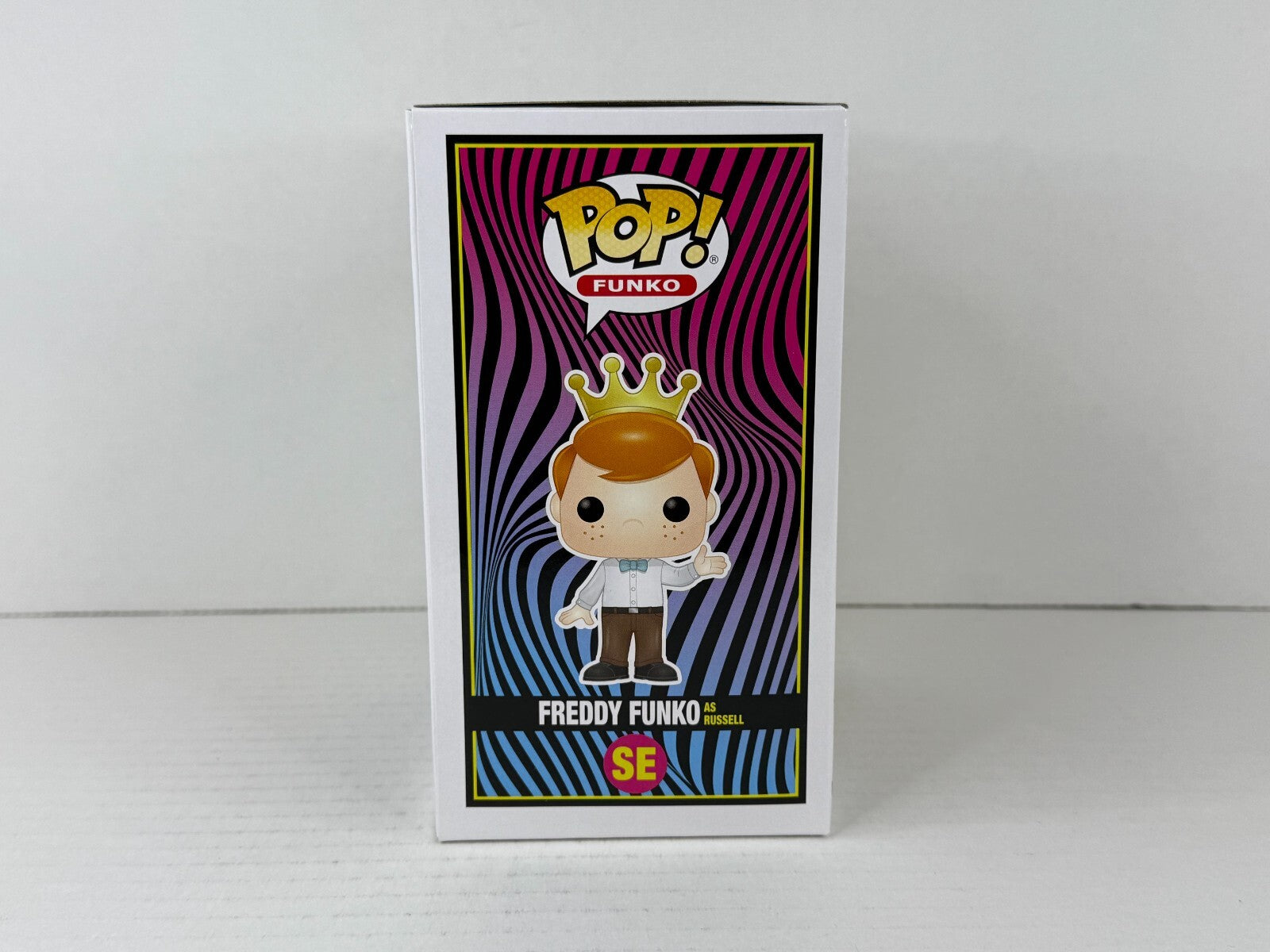 Funko POP Vinyl - Funko - Freddy Funko as Russell - 4000 Pcs Blacklight Battle