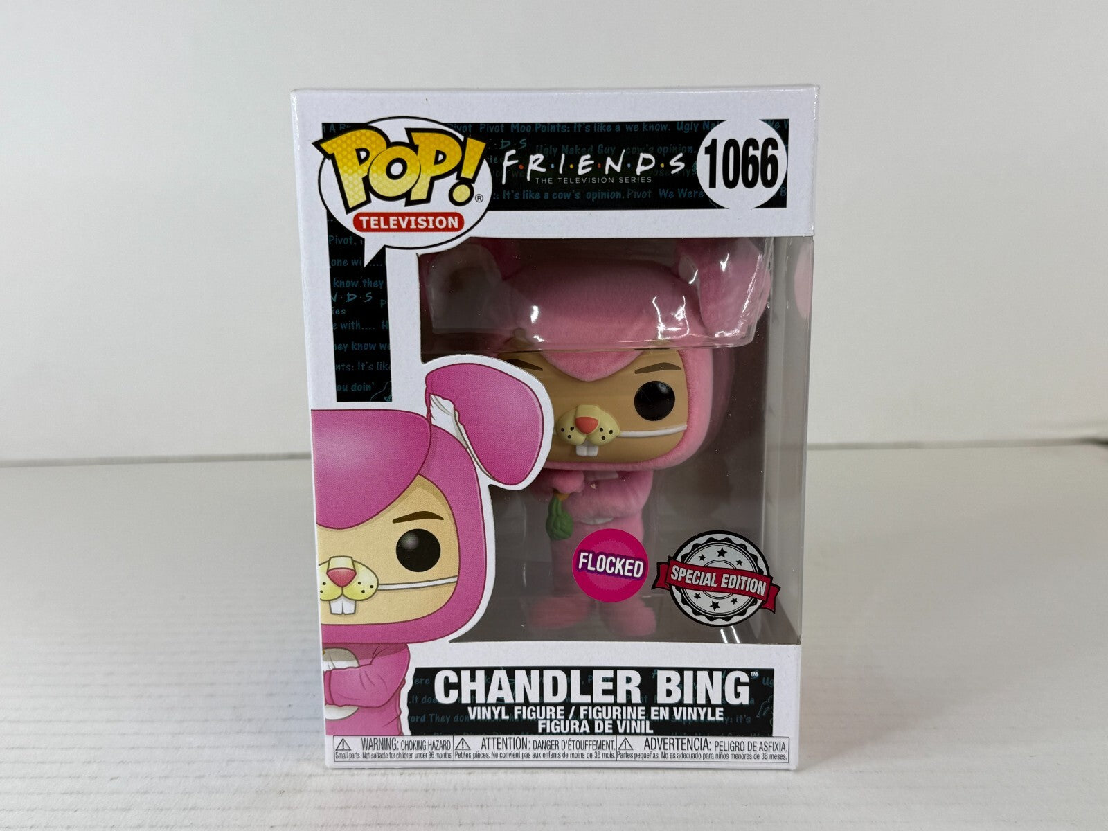 Funko POP Vinyl - Television - Friends - Chandler Bing - #1066 Flocked