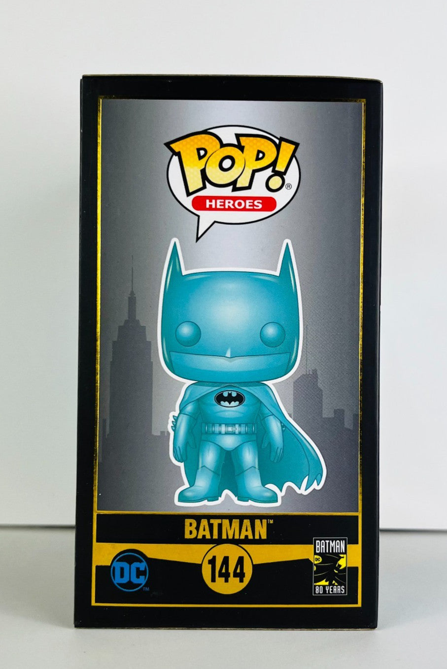 Funko POP Vinyl - Heroes - Batman 80 Years - Batman - #144 Teal Chrome SDCC 2019